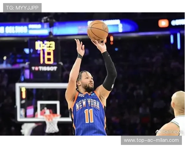 尼克斯靠布伦森稳住收官,主场掌声不断